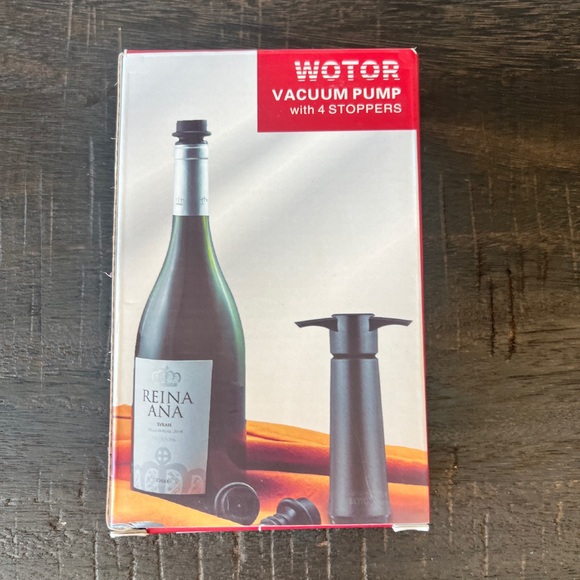 Rotor Vacuum Wine Pump with 4 Stoppers - Picture 6 of 9